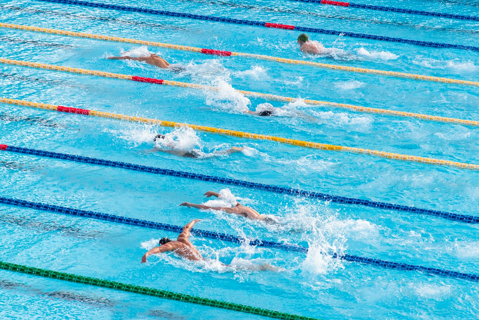 ems for swimmers training and recovery applications